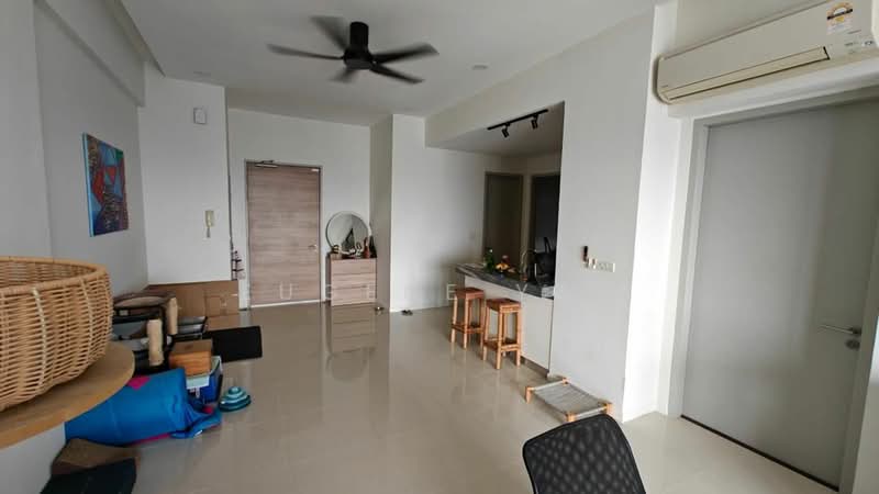 Servis Apartment untuk Dijual di Sapphire Paradigm - Eugene Yap - Living Room - PropertyGuru.com.my