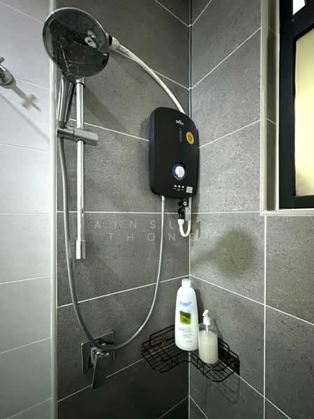Condominium for Rent at The Cove Hillside Residence - Ainsley Thong - Bathroom - PropertyGuru.com.my