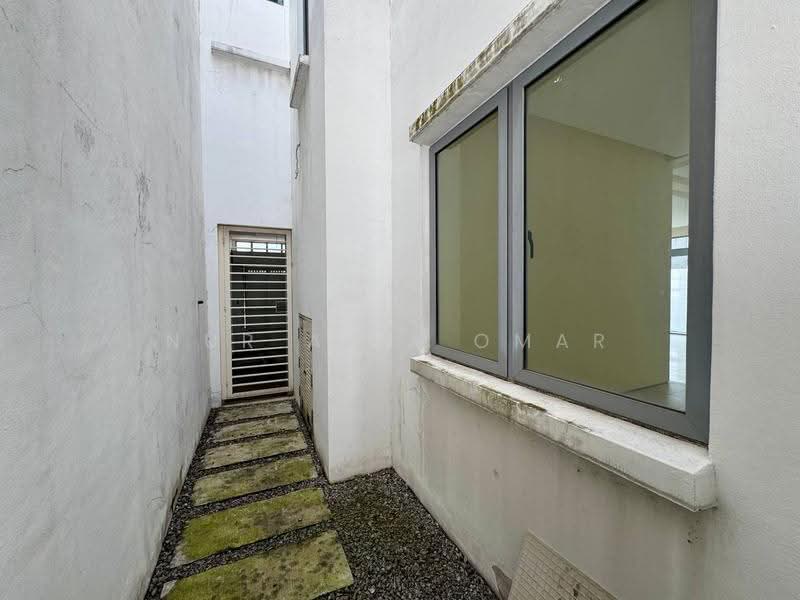 Rumah Berkembar untuk Dijual di Denai Alam (Shah Alam) - Nur Alia Omar - Exterior - PropertyGuru.com.my