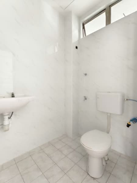 2-storey Terraced House for Sale in Taman Mount Austin (Tebrau) - Han Yong Ang - Bathroom - PropertyGuru.com.my