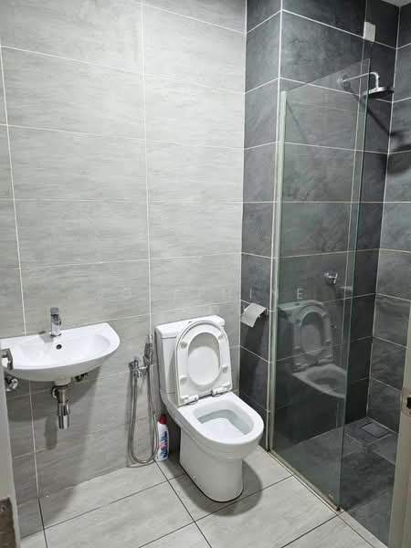 Servis Apartment untuk Disewa di Utropolis Urbano - Josephine Chou - Bathroom - PropertyGuru.com.my