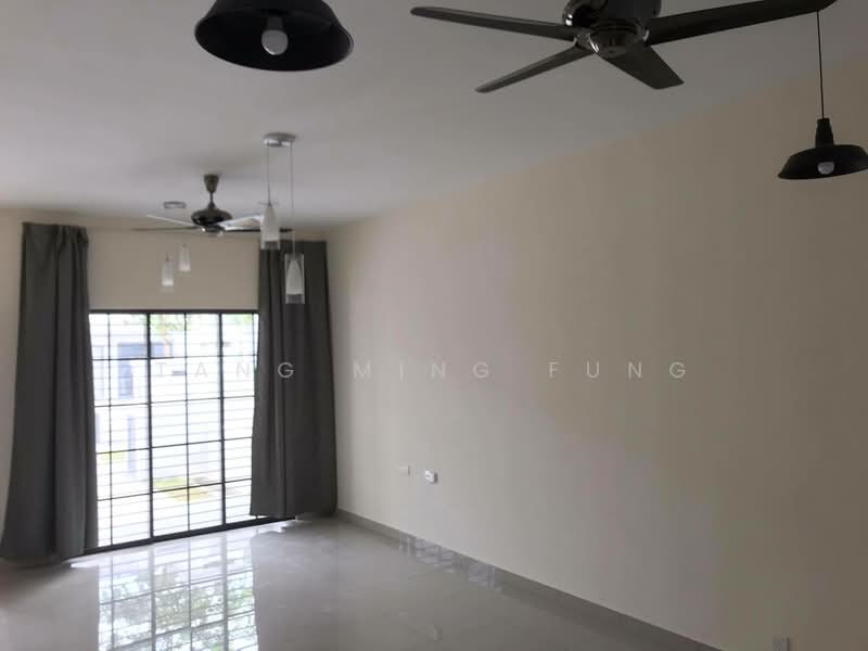 2-storey Terraced House for Rent in Dengkil (Selangor) - Tang Ming Fung - Living Room - PropertyGuru.com.my