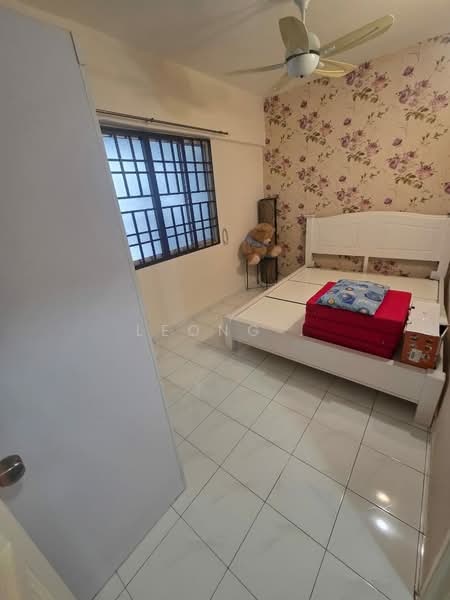 Apartment for Rent at Sri Ivori Apartment - Leong . - Bedroom - PropertyGuru.com.my