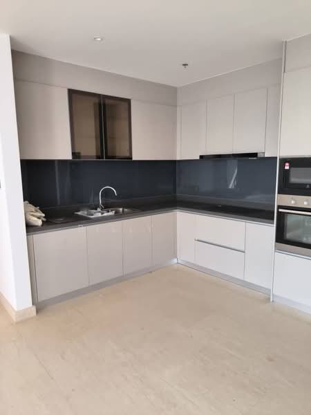 Servis Apartment untuk Dijual di Marriott Residence @ Gurney - Billy Teh - Kitchen - PropertyGuru.com.my