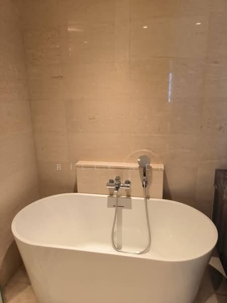 Servis Apartment untuk Dijual di Marriott Residence @ Gurney - Billy Teh - Bathroom - PropertyGuru.com.my