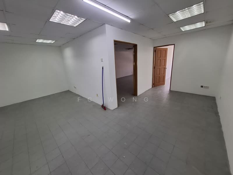 Shop / Office for Rent in SS2 (Petaling Jaya) - FC Wong - Interior - PropertyGuru.com.my