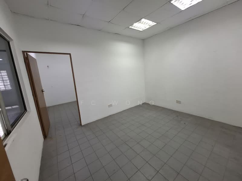 Shop / Office for Rent in SS2 (Petaling Jaya) - FC Wong - Interior - PropertyGuru.com.my