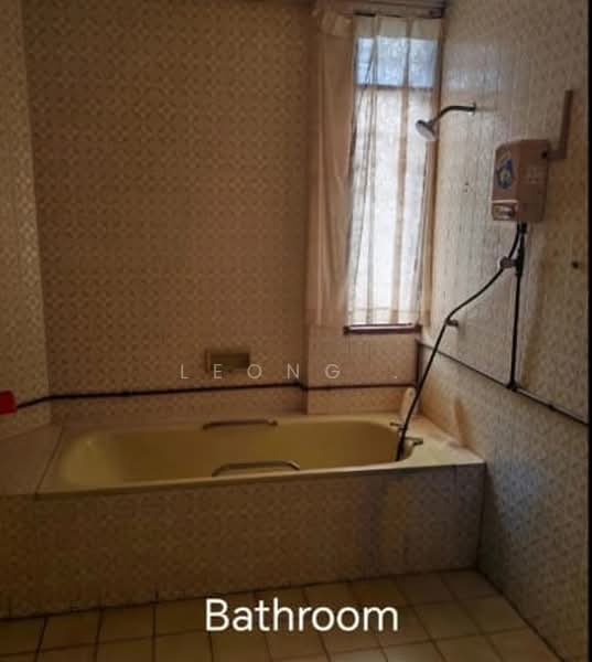 Semi-Detached House for Sale in Jelutong (Penang) - Leong . - Bathroom - PropertyGuru.com.my