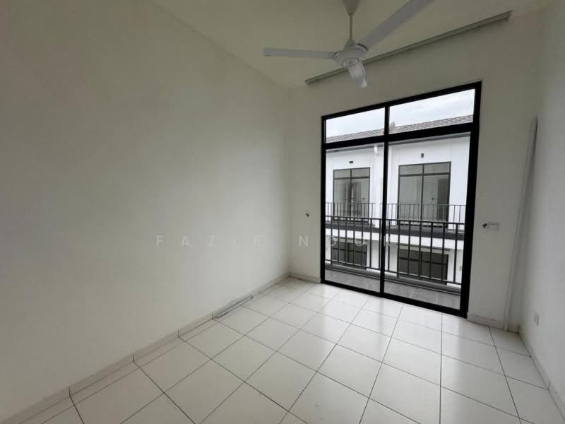 2-storey Terraced House for Sale in Eco Grandeur (Puncak Alam) - Fazie Noor - Balcony - PropertyGuru.com.my