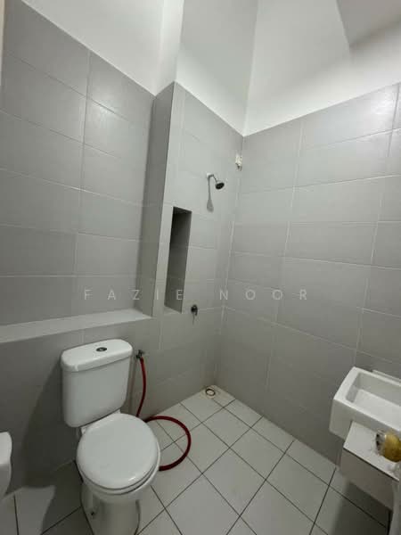 2-storey Terraced House for Sale in Eco Grandeur (Puncak Alam) - Fazie Noor - Bathroom - PropertyGuru.com.my