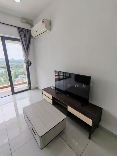 Kondominium untuk Disewa di Amberside @ Country Garden Danga Bay - Daniel Yong - Living Room - PropertyGuru.com.my