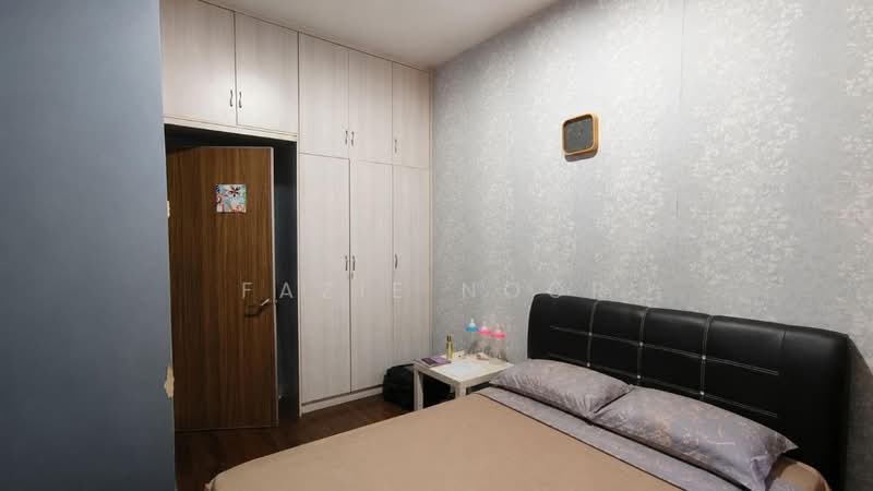 Rumah Teres 2 Tingkat untuk Dijual di Alam Budiman (Shah Alam) - Fazie Noor - Bedroom - PropertyGuru.com.my