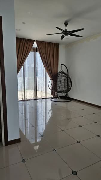 3-storey Terraced House for Sale in Cyberjaya (Selangor) - Henry Liew - Living Room - PropertyGuru.com.my