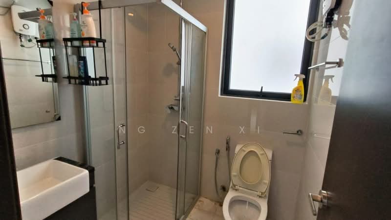 Kondominium untuk Disewa di Bay Point @ Country Garden Danga Bay - NG ZEN XI - Bathroom - PropertyGuru.com.my