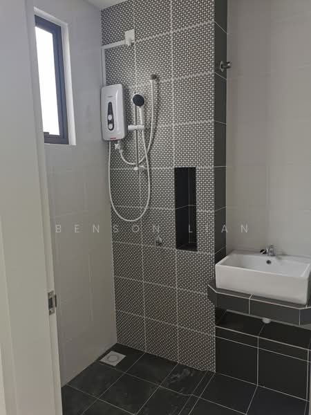 Terraced House for Rent in Eco Grandeur (Puncak Alam) - Benson Lian - Bathroom - PropertyGuru.com.my