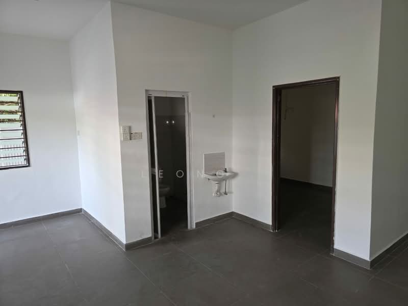 Rumah Berkembar untuk Disewa di Ayer Itam (Penang) - Leong . - Bathroom - PropertyGuru.com.my