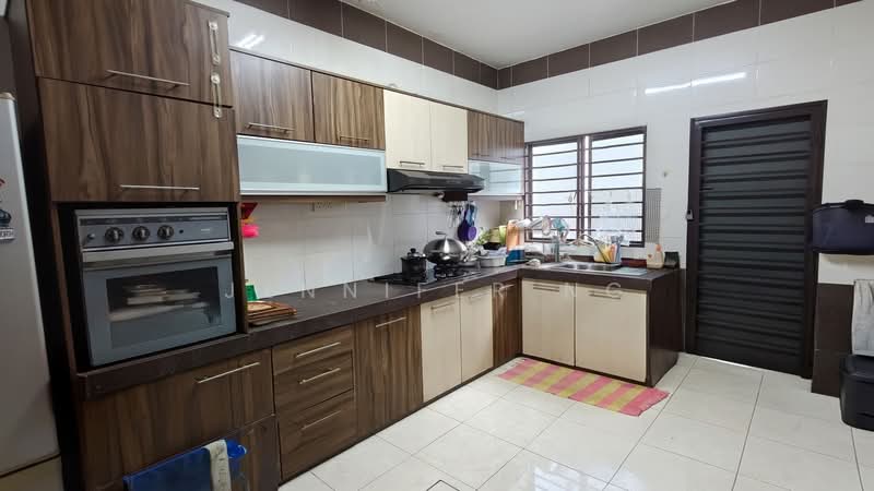 Rumah Teres 2 Tingkat untuk Dijual di Usj 3 (Subang Jaya) - Jennifer Ng - Kitchen - PropertyGuru.com.my