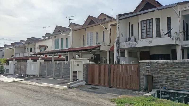 Rumah Teres 2 Tingkat untuk Dijual di Usj 3 (Subang Jaya) - Jennifer Ng - Exterior - PropertyGuru.com.my