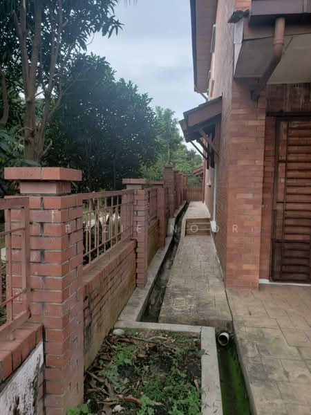 Rumah Teres 2 Tingkat untuk Dijual di Alam Budiman (Shah Alam) - Fazie Noor - Exterior - PropertyGuru.com.my