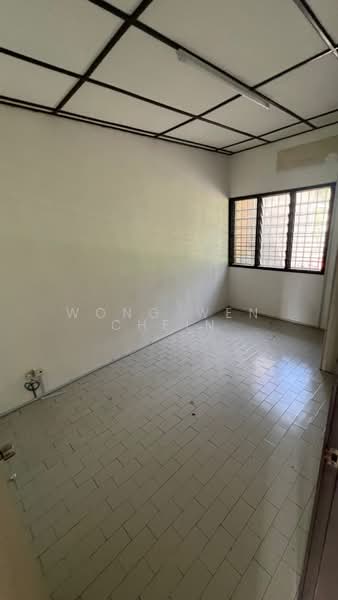 Rumah Teres 2 Tingkat untuk Dijual di Taman Bidara (Selayang) - Wong Wen Chein - Bedroom - PropertyGuru.com.my