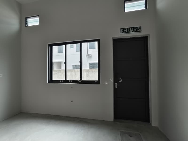 Shop / Office for Sale in Ayer Molek (Melaka) - Angie Ng - Interior - PropertyGuru.com.my