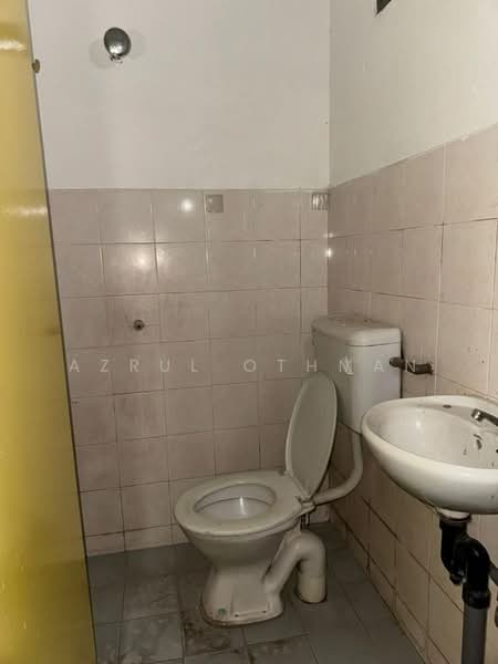 Rumah Teres 1 Tingkat untuk Dijual di Port Dickson (Negeri Sembilan) - Azrul Othman - Bathroom - PropertyGuru.com.my