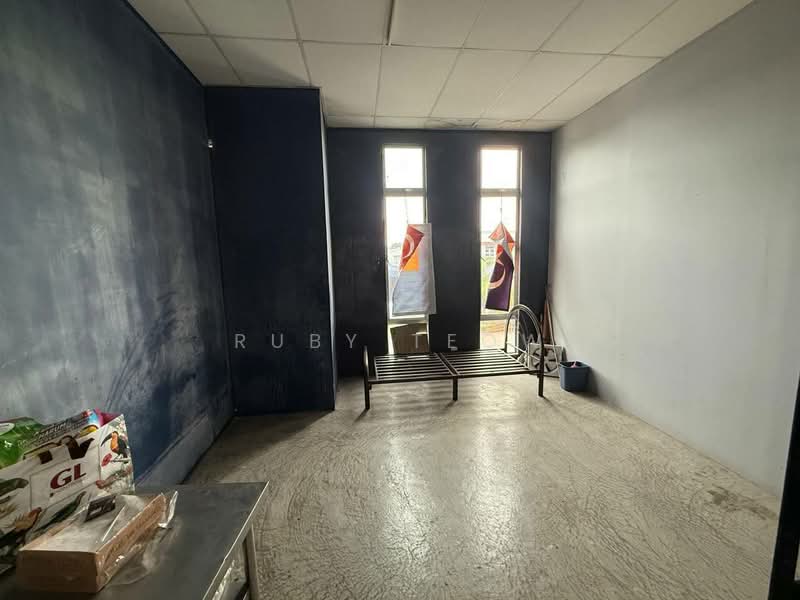 Detached Factory for Rent in Gelang Patah (Johor) - Ruby Teow - Interior - PropertyGuru.com.my