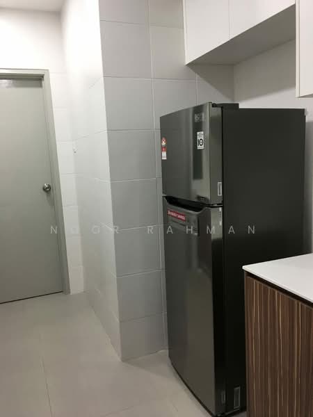 Servis Apartment untuk Dijual di Seasons Amara Larkin - Noor Rahman - Kitchen - PropertyGuru.com.my