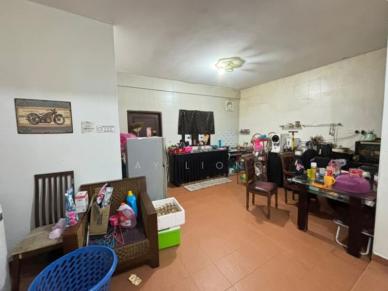 Rumah Teres 1 Tingkat untuk Dijual di Bukit Sentosa (Rawang) - May Liong - Living Room - PropertyGuru.com.my