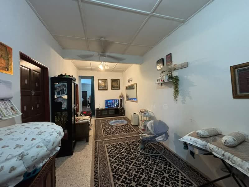 Rumah Teres 1 Tingkat untuk Dijual di Bukit Sentosa (Rawang) - May Liong - Living Room - PropertyGuru.com.my