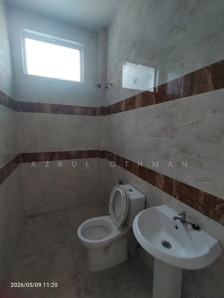 Semi-Detached House for Sale in Senawang (Negeri Sembilan) - Azrul Othman - Bathroom - PropertyGuru.com.my