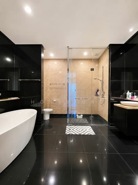Service Residence for Sale at St Mary Residences - Honsa Ung - Bathroom - PropertyGuru.com.my