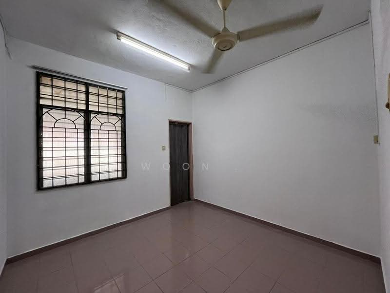 Rumah Teres 2-Tingkat untuk Dijual di Taman Malim Jaya (Bachang) - Woon . - Interior - PropertyGuru.com.my