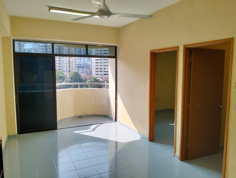 Pangsapuri untuk Disewa di Taman Lone Pine (Medium Low Cost) - Leong . - Balcony - PropertyGuru.com.my