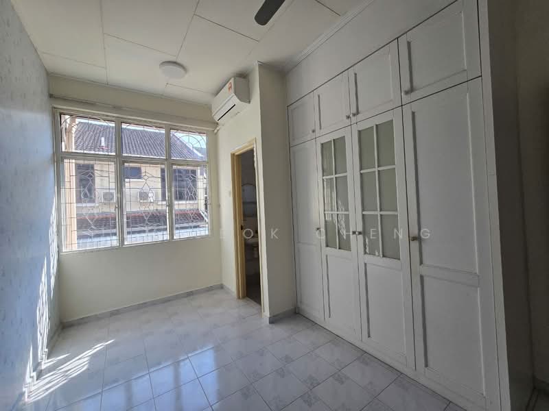Rumah Teres 2 Tingkat untuk Dijual di Sungai Ara (Penang) - Lim Seok Cheng - Bedroom - PropertyGuru.com.my