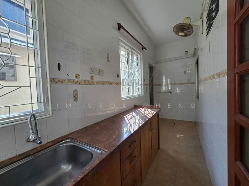 Rumah Teres 2 Tingkat untuk Dijual di Sungai Ara (Penang) - Lim Seok Cheng - Kitchen - PropertyGuru.com.my