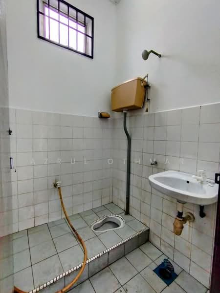 Semi-Detached House for Sale in Senawang (Negeri Sembilan) - Azrul Othman - PropertyGuru.com.my