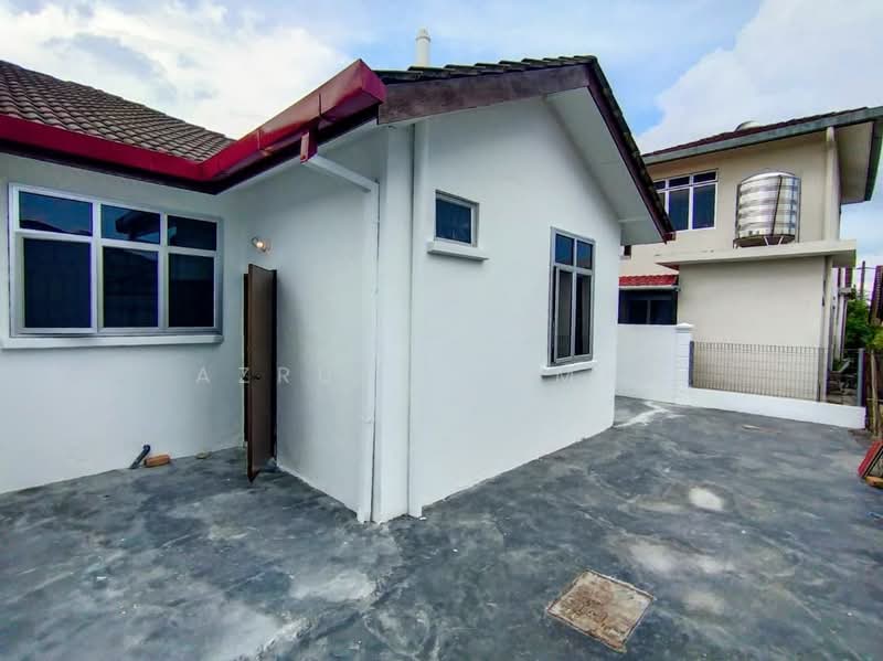 Semi-Detached House for Sale in Senawang (Negeri Sembilan) - Azrul Othman - PropertyGuru.com.my