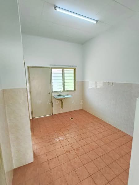 1-storey Terraced House for Sale in Alam Suria (Puncak Alam) - Ajwad Azizan - PropertyGuru.com.my
