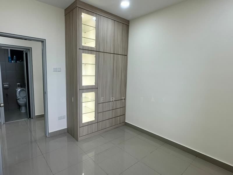 Servis Apartment untuk Disewa di SkyLake Residence - Gilbert Tay - Bathroom - PropertyGuru.com.my