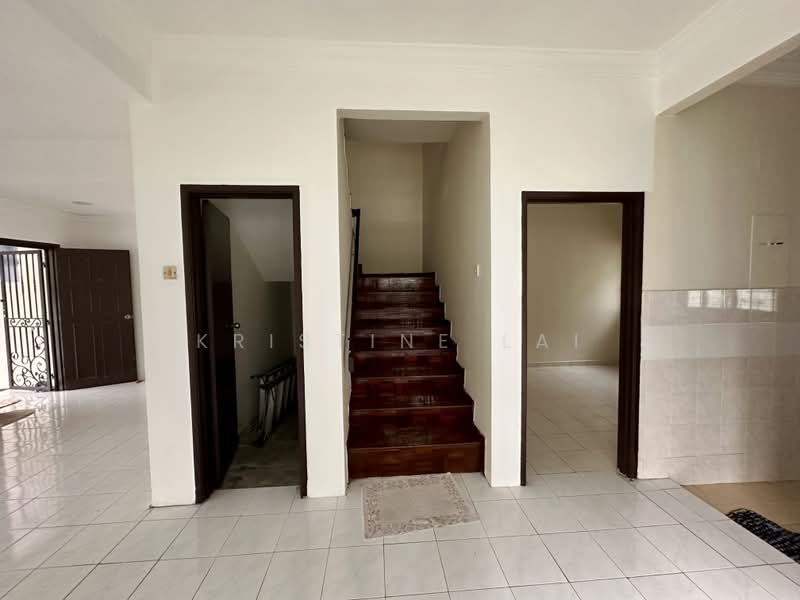 2-storey Terraced House for Sale in Bandar Putra Permai (Seri Kembangan) - Christine Lai - Interior - PropertyGuru.com.my