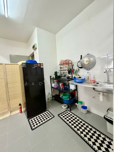 Pangsapuri untuk Dijual di Flora Damai - Zack Chow - Kitchen - PropertyGuru.com.my