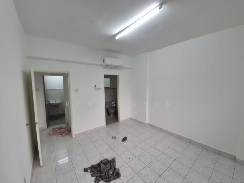 Kondominium untuk Dijual di Pelangi Damansara - Remus Chen - Bathroom - PropertyGuru.com.my