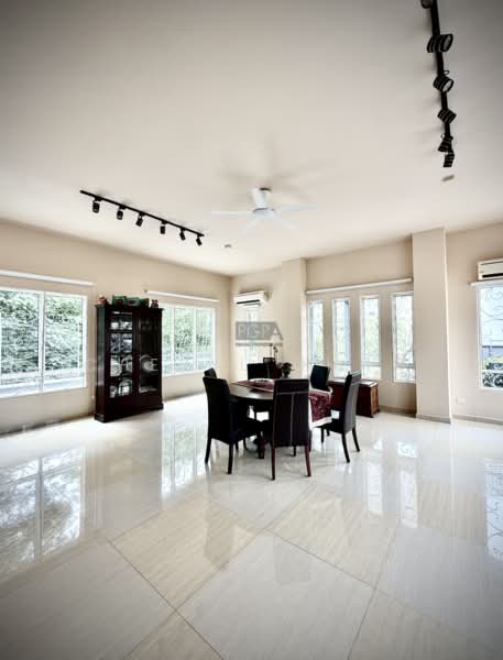Bungalow for Sale in Batu Ferringhi (Penang) - Cheryl Chng - Dining Room - PropertyGuru.com.my