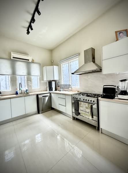 Bungalow for Sale in Batu Ferringhi (Penang) - Cheryl Chng - Kitchen - PropertyGuru.com.my