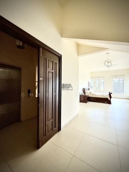 Bungalow for Sale in Batu Ferringhi (Penang) - Cheryl Chng - Bedroom - PropertyGuru.com.my