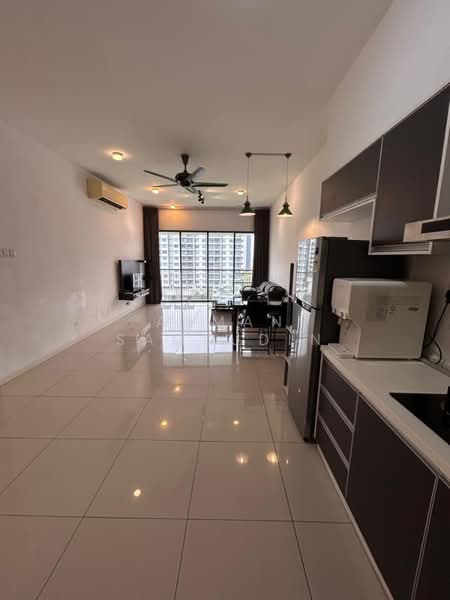 Servis Apartment untuk Disewa di Renai Jelutong - Asman Samsudin - Living Room - PropertyGuru.com.my