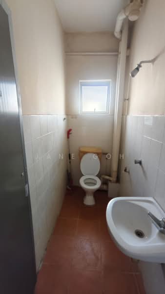 Flat for Sale at Birchwood Court - JANE GOH - Bathroom - PropertyGuru.com.my
