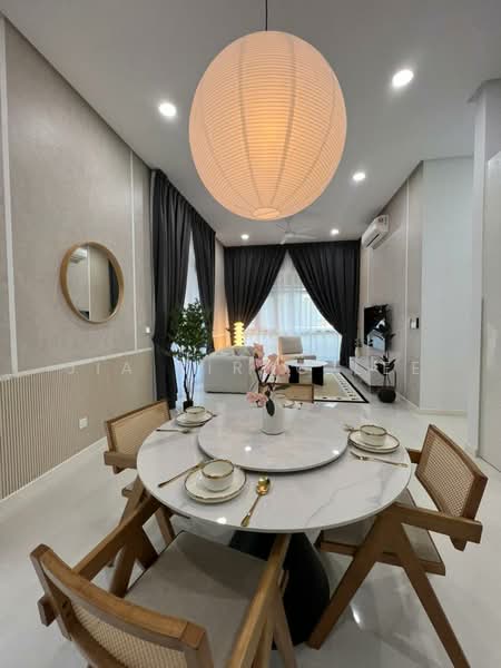Servis Apartment untuk Dijual di Met 1 Residences - Jia Yirng Lee - Dining Room - PropertyGuru.com.my
