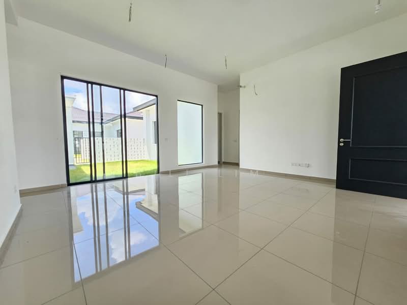 1-storey Terraced House for Sale in Shah Alam (Selangor) - Bill Lim - Living Room - PropertyGuru.com.my